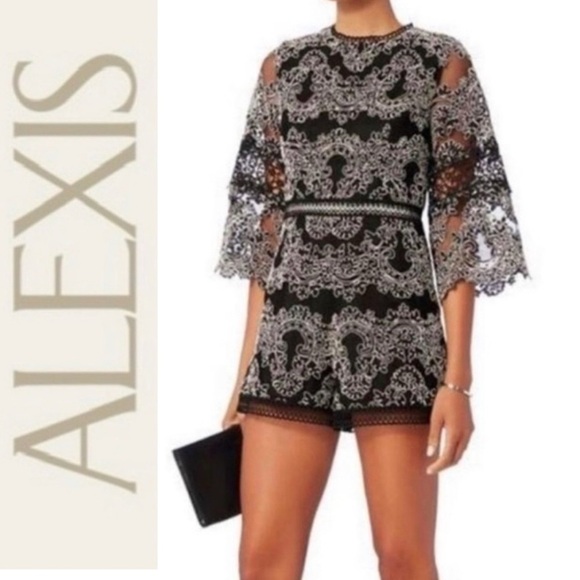 ALEXIS Veneda Bell Sleeve Lace Romper L - Picture 1 of 17
